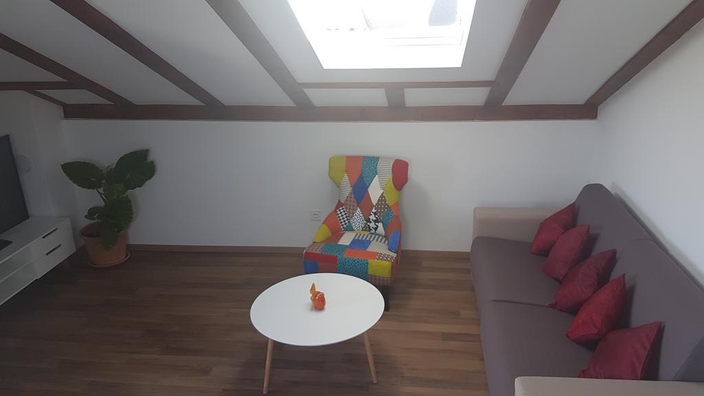 Apartment Azaleja Сали Екстериор снимка