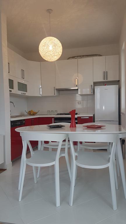 Apartment Azaleja Сали Екстериор снимка