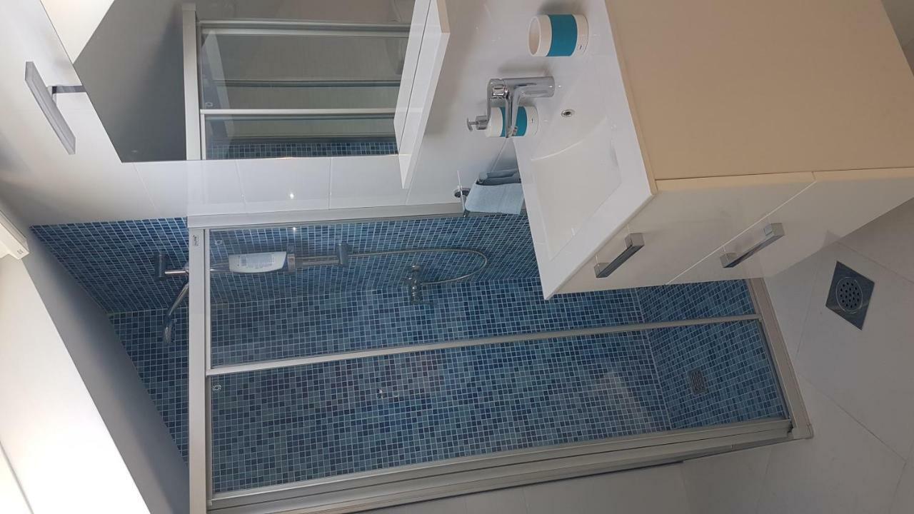 Apartment Azaleja Сали Екстериор снимка